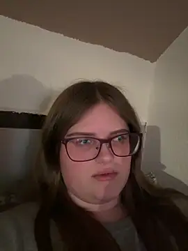 CurvyPaar2 online show from 2, 2, 2026