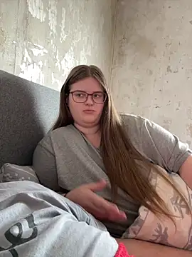 CurvyPaar2 online show from 18, 2, 2026