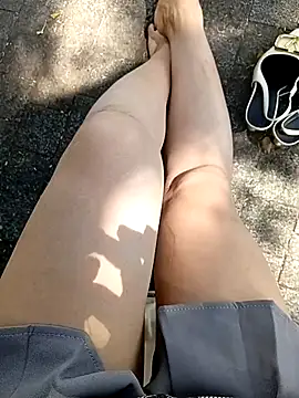 Snapshot of Jessical--Li chatting on 5, 10, 2025 Jessical--Li online show from 5, 10, 2025