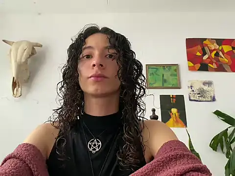 Snapshot of camille_delrey chatting on 18, 9, 2025 camille delrey online show from 18, 9, 2025