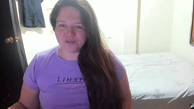 Snapshot of Daphne_girlsex chatting on 18, 9, 2025 Daphne girlsex online show from 18, 9, 2025