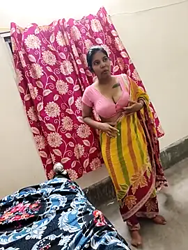 Hotty-Moni online show from 24, 10, 2025