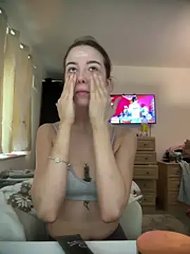 Snapshot of DanielleBabe chatting on 18, 3, 2026 DanielleBabe online show from 18, 3, 2026