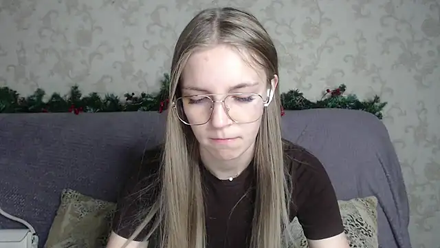 HitGyrl online show from 21, 12, 2025