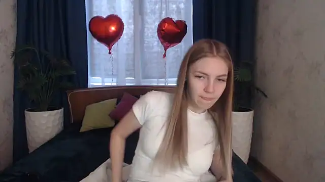 Snapshot of HitGyrl chatting on 17, 3, 2026 HitGyrl online show from 17, 3, 2026