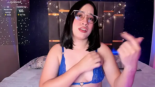 SweetAnya01 online show from 9, 1, 2026