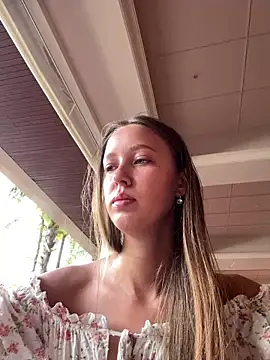 Snapshot of ElliRose chatting on 15, 10, 2025 ElliRose online show from 15, 10, 2025