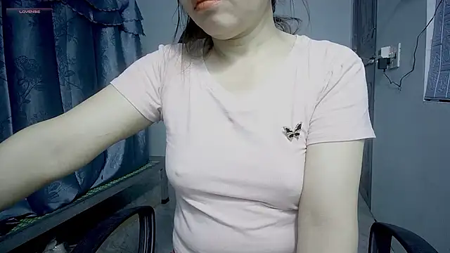 Snapshot of _Sara_768 chatting on 26, 10, 2025  Sara 768 online show from 26, 10, 2025