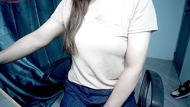 Snapshot of _Sara_768 chatting on 30, 10, 2025  Sara 768 online show from 30, 10, 2025