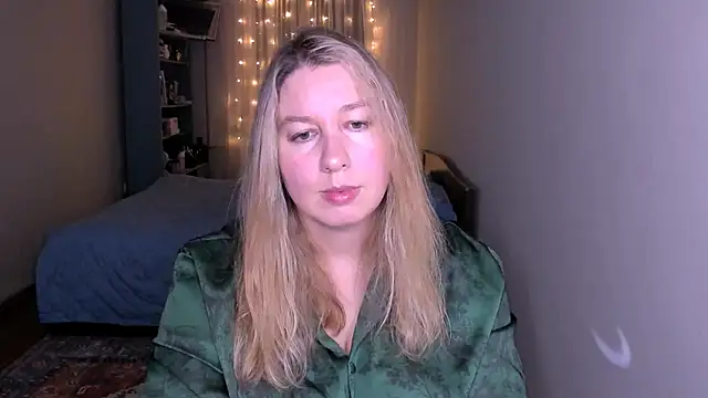 Snapshot of NancySanders chatting on 10, 4, 2026 NancySanders online show from 10, 4, 2026