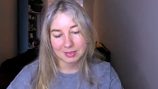 Snapshot of NancySanders chatting on 18, 4, 2026 NancySanders online show from 18, 4, 2026