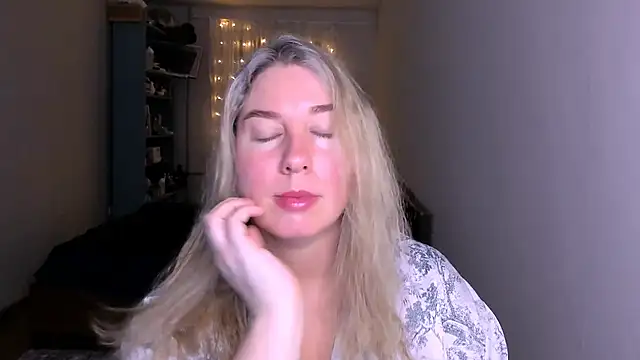 Snapshot of NancySanders chatting on 18, 4, 2026 NancySanders online show from 18, 4, 2026