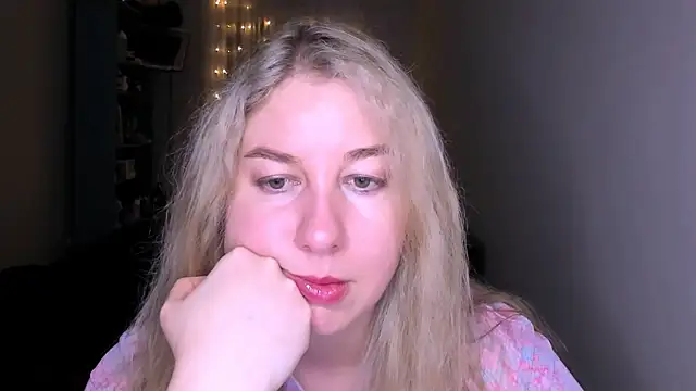 Snapshot of NancySanders chatting on 23, 4, 2026 NancySanders online show from 23, 4, 2026