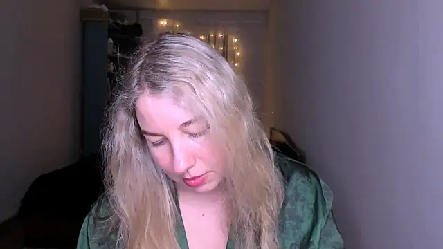 Snapshot of NancySanders chatting on 24, 4, 2026 NancySanders online show from 24, 4, 2026