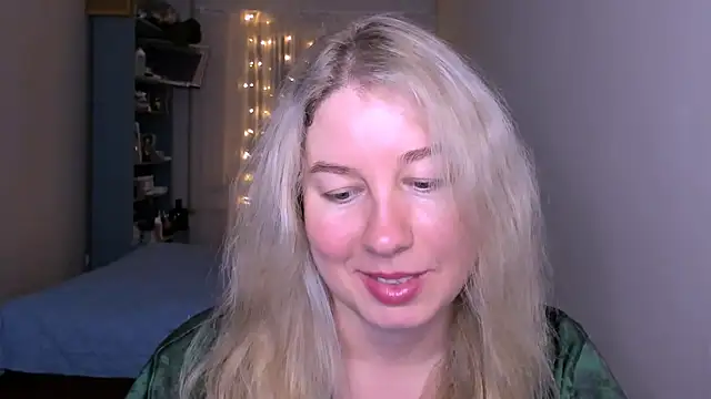 Snapshot of NancySanders chatting on 7, 5, 2026 NancySanders online show from 7, 5, 2026