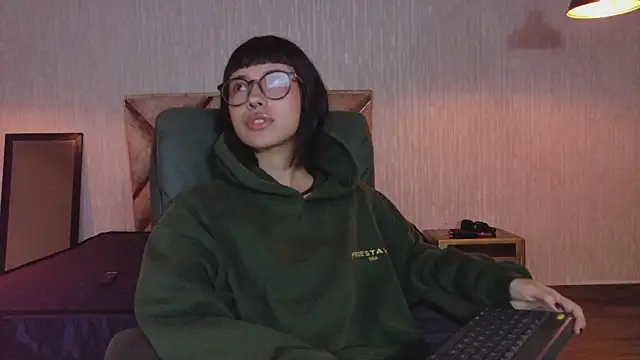  mavis2 online show from 15, 10, 2025