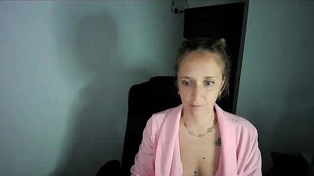 violetofsecret online show from 12, 9, 2025