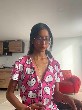 Snapshot of babby_bella chatting on 24, 9, 2025 babby bella online show from 24, 9, 2025