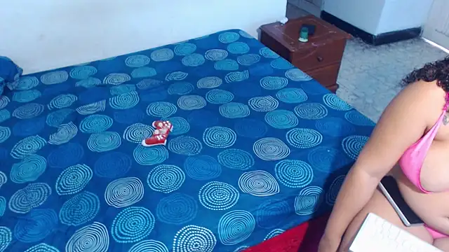 Snapshot of couplehotfantasies chatting on 13, 9, 2025 couplehotfantasies online show from 13, 9, 2025