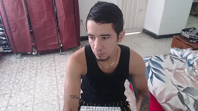 Snapshot of couplehotfantasies chatting on 28, 9, 2025 couplehotfantasies online show from 28, 9, 2025