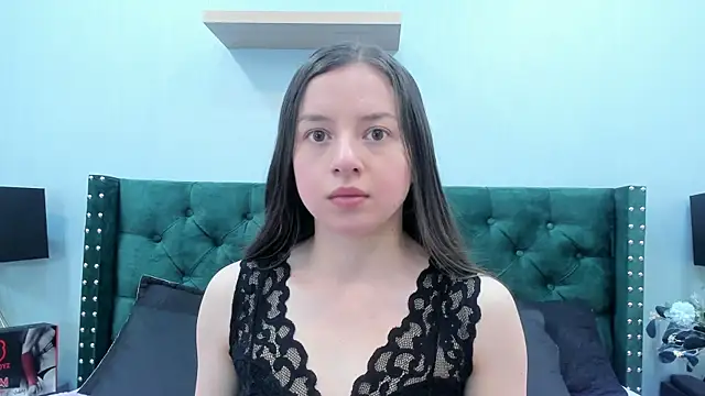 Snapshot of VioletaNova chatting on 26, 6, 2026 VioletaNova online show from 26, 6, 2026