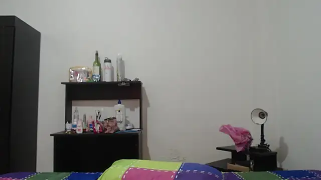 nathaly jones  online show from 11, 5, 2026