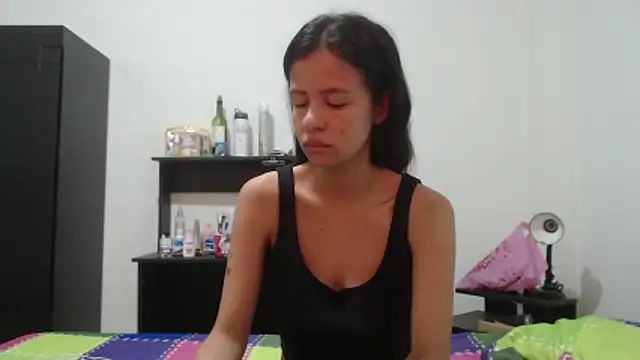 nathaly jones  online show from 13, 5, 2026