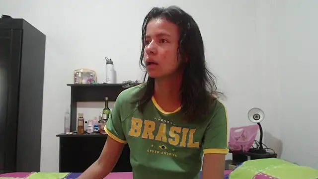 nathaly jones  online show from 18, 5, 2026
