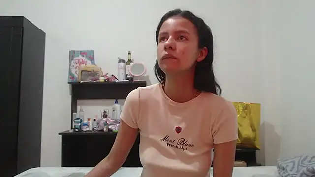 Snapshot of nathaly_jones_ chatting on 15, 6, 2026 nathaly jones online show from 15, 6, 2026