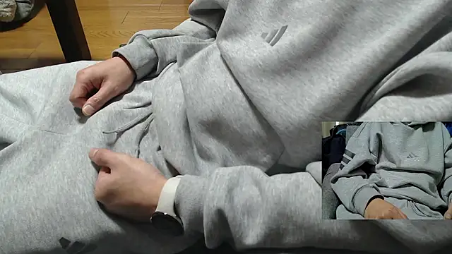 Snapshot of Yasu2000 chatting on 7, 1, 2026 Yasu2000 online show from 7, 1, 2026