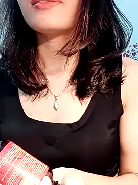 Snapshot of Hinna_x chatting on 13, 3, 2026 Hinna x online show from 13, 3, 2026