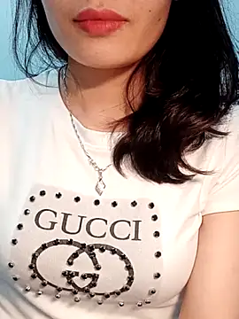 Snapshot of Hinna_x chatting on 4, 4, 2026 Hinna x online show from 4, 4, 2026