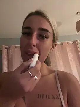 EllieMaeBaby online show from 10, 10, 2025