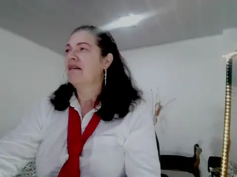 Snapshot of ArdienteBetania chatting on 17, 10, 2025 ArdienteBetania online show from 17, 10, 2025