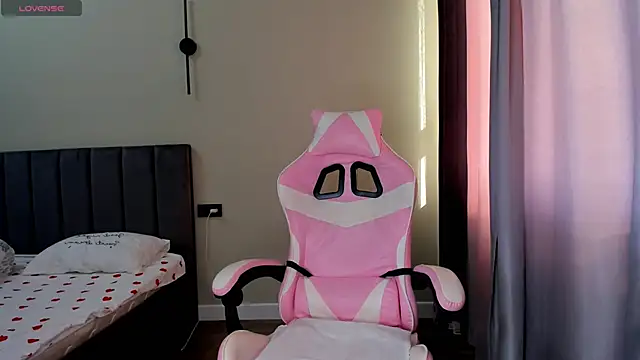 obokozu mai online show from 10, 10, 2025