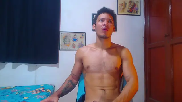 Snapshot of RuiMaddoox chatting on 23, 9, 2025 RuiMaddoox online show from 23, 9, 2025