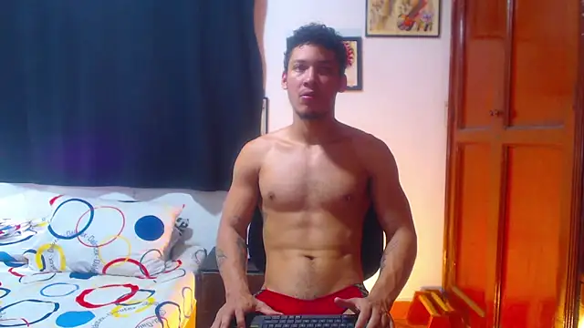 Snapshot of RuiMaddoox chatting on 1, 10, 2025 RuiMaddoox online show from 1, 10, 2025