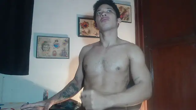 Snapshot of RuiMaddoox chatting on 11, 10, 2025 RuiMaddoox online show from 11, 10, 2025