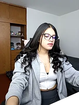 asumi 18 online show from 11, 9, 2025