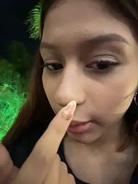 Snapshot of Melody-baby chatting on 7, 1, 2026 Melody-baby online show from 7, 1, 2026