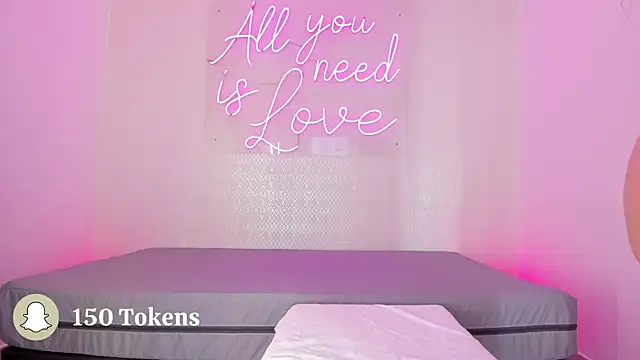 Snapshot of aleksandramiller_ chatting on 26, 9, 2025 aleksandramiller online show from 26, 9, 2025