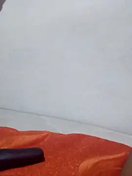 Snapshot of hanna_ross27 chatting on 16, 10, 2025 hanna ross27 online show from 16, 10, 2025