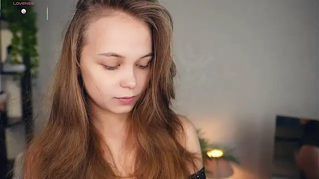 OdellaGillingham online show from 5, 11, 2025