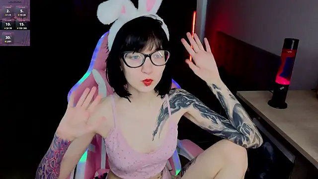 Snapshot of HazelTompson chatting on 9, 4, 2026 HazelTompson online show from 9, 4, 2026