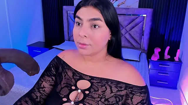 Hannasscott online show from 4, 11, 2025