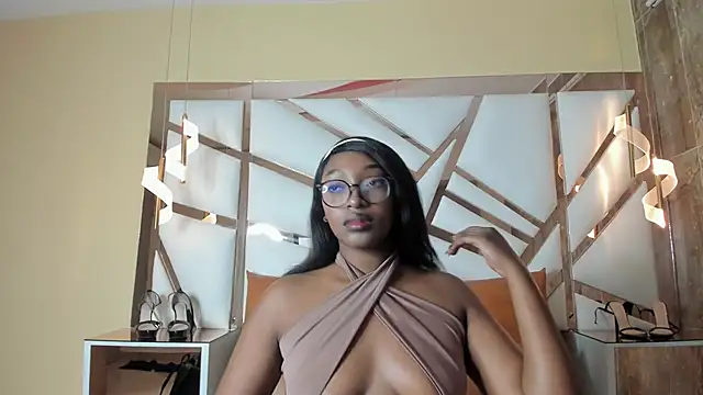 YallianaBrooks online show from 14, 4, 2026