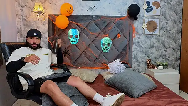 Apolo rousse1 online show from 13, 10, 2025