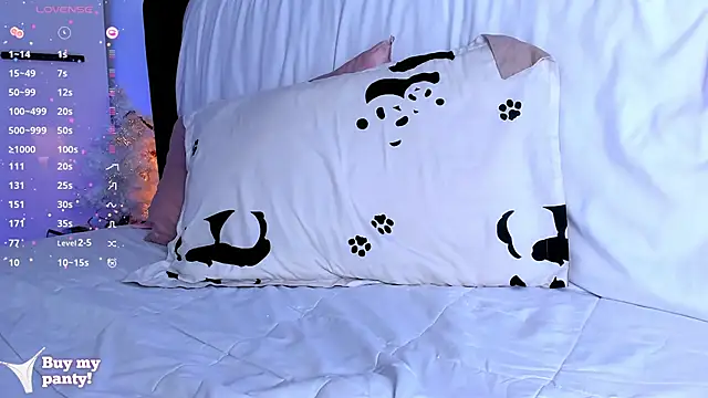 Snapshot of Ellamilano9 chatting on 28, 1, 2025 Ellamilano9 online show from 28, 1, 2025