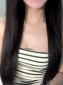 Snapshot of Dior_baby chatting on 1, 10, 2025 Dior baby online show from 1, 10, 2025