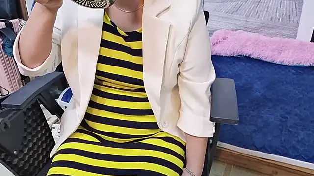 Snapshot of MichiLovely chatting on 7, 11, 2025 MichiLovely online show from 7, 11, 2025